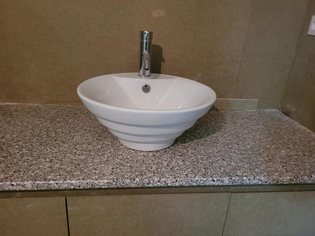 Blaufoss kraan met waskuip., Ophalen, Nieuw