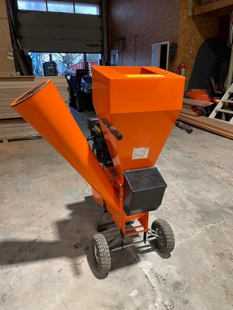 Houthakselaar, Zakelijke goederen, Ophalen, Hakselaar