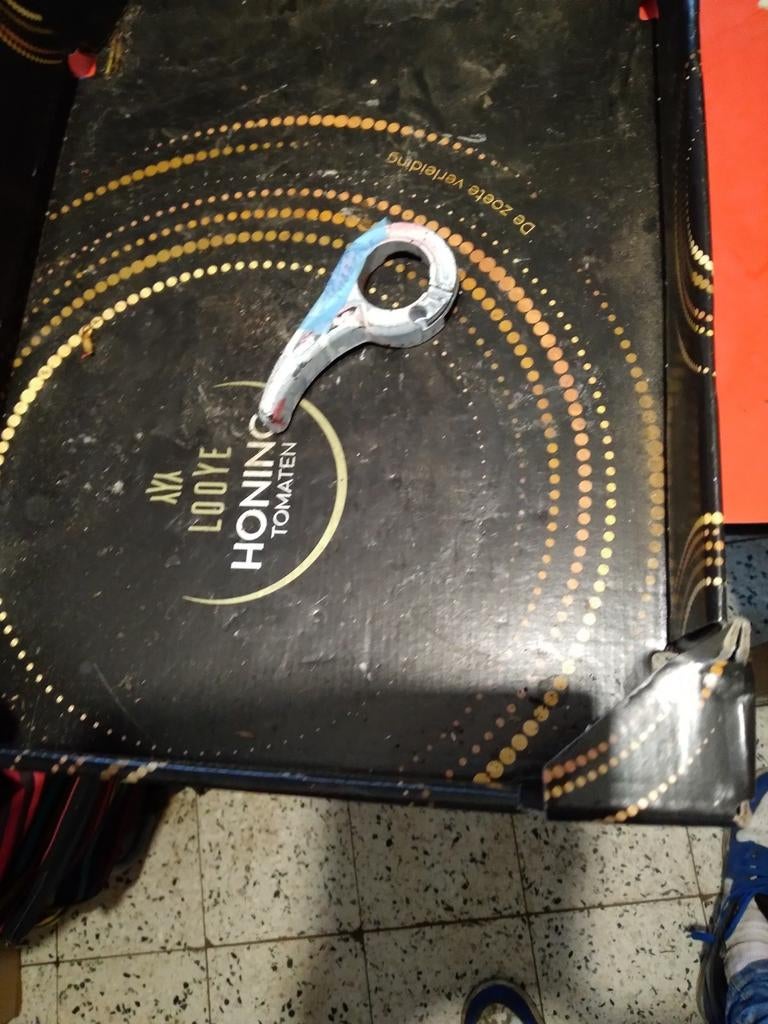 Motor kap hendel Mercedes w 201, Ophalen of Verzenden