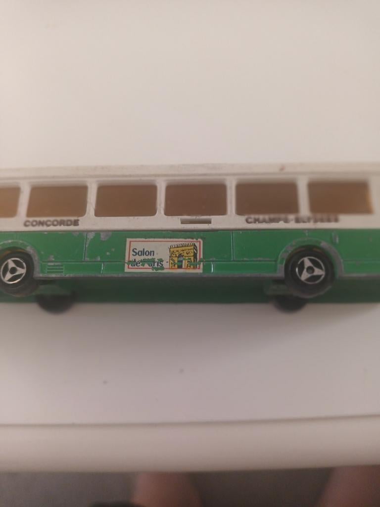 1 Bus majorette N 310.  Échelle 1/87 made in France 10€, Enlèvement, Comme neuf, Majorette