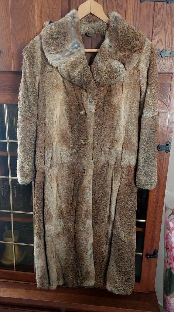 Manteau en véritable fourrure lapin taille 36/38, Vêtements | Femmes, Beige