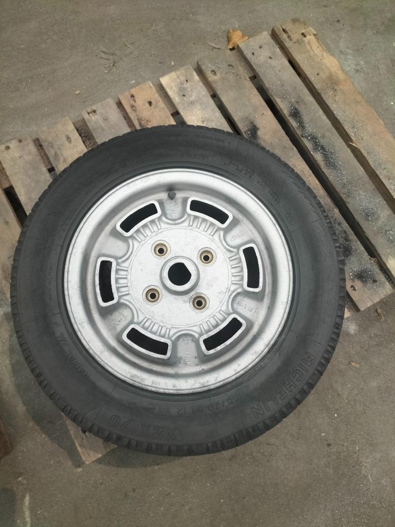 Jante Mini De Tomaso Maifrini, Enlèvement, Jante(s)