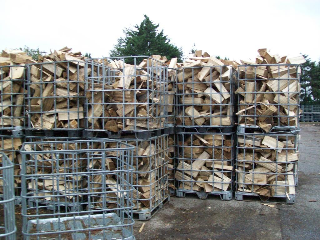 DROOG BRANDHOUT ONDER EEN SCHUUR, Tuin en Terras, Brandhout, Blokken, Eikenhout, 6 m³ of meer, Ophalen