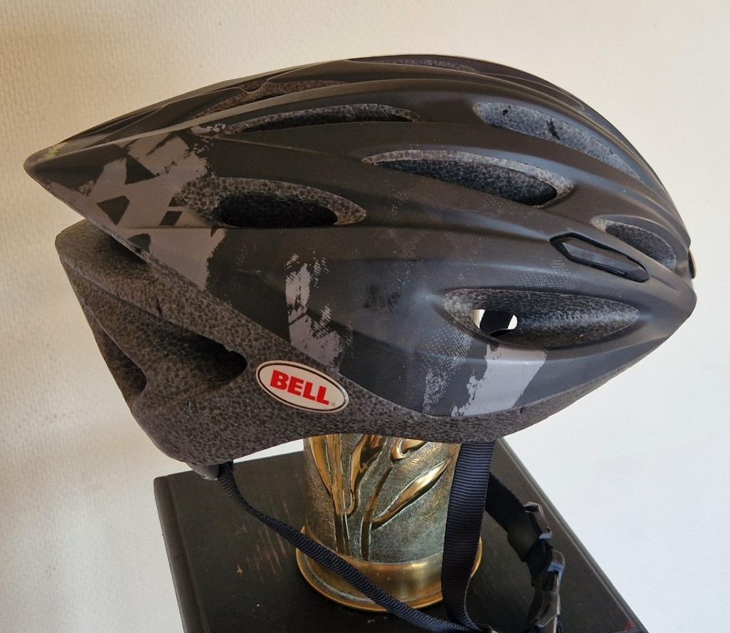 casque de vélo👍VTT👍Universel + impécable👍Unisex 👍, Vélos & Vélomoteurs, Accessoires vélo | Casques de vélo, Comme neuf, Homme ou Femme