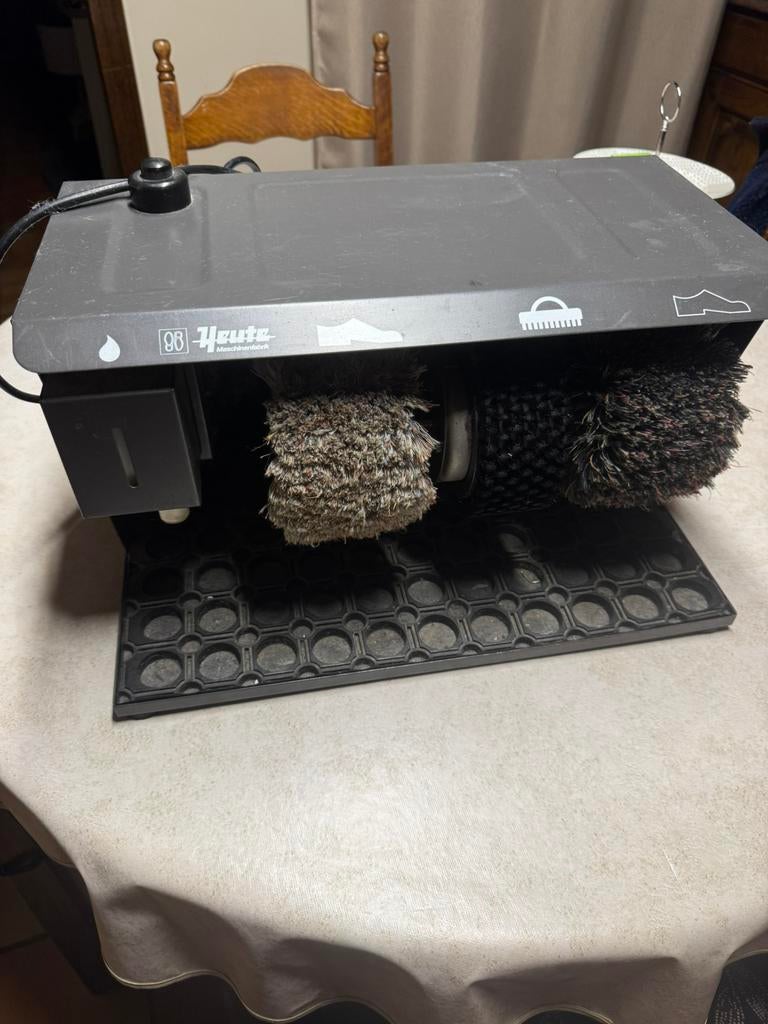 Schoenpoetsmachine Heute, Ophalen, Zo goed als nieuw