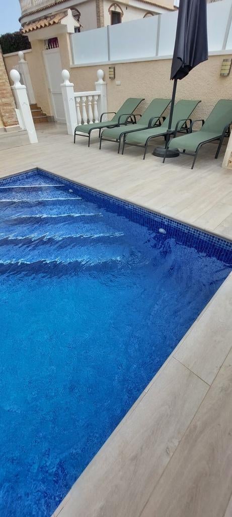 Super bungalow piscine privée 4 pers 1800m de la plage, Vacances, Maisons de vacances | Espagne, 2 chambres, Climatisation, TV