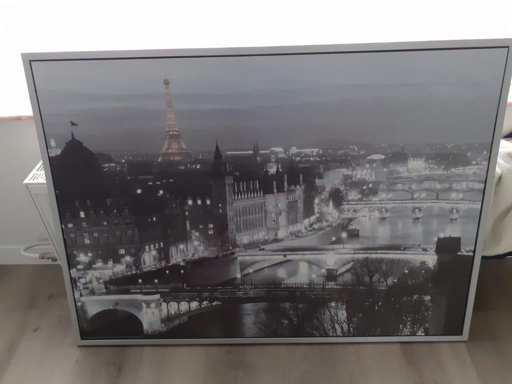 Kader Parijs, Ophalen, Zo goed als nieuw