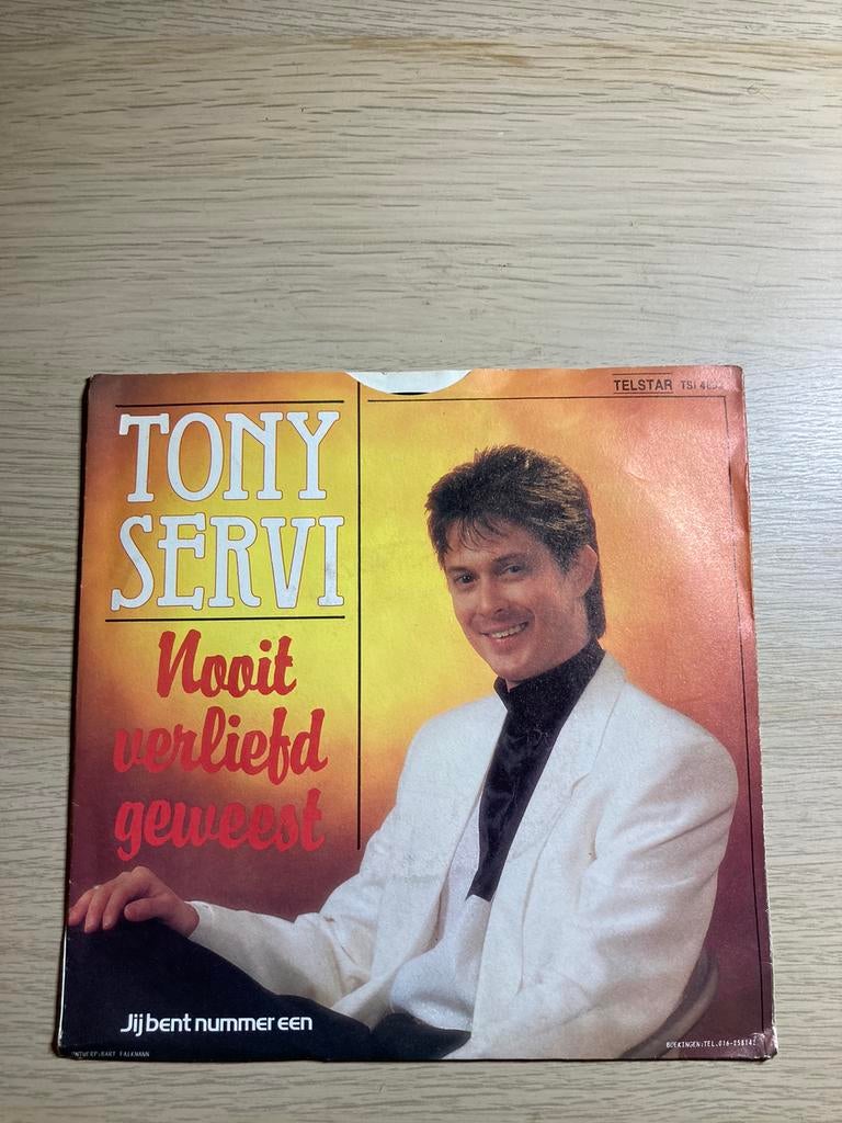 Tony servi, Cd's en Dvd's, Ophalen, Zo goed als nieuw
