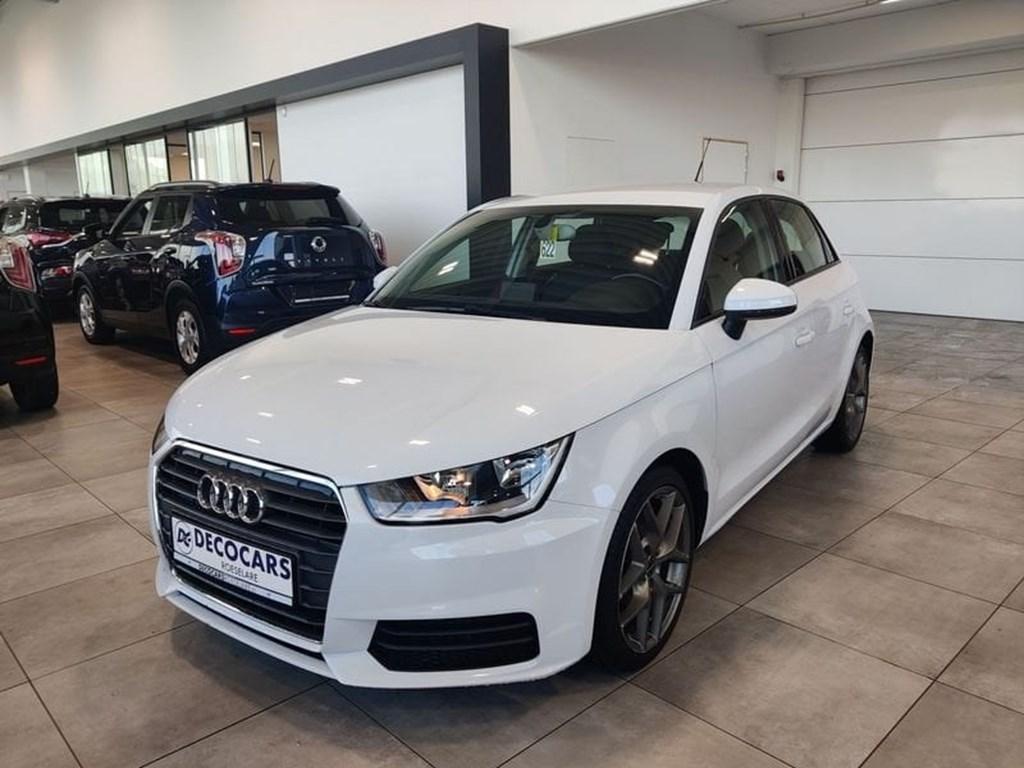 Audi A1 Navi / Bluetooth / Airco, Auto's, Audi, A1, 95 pk, 86 g/km, Wit