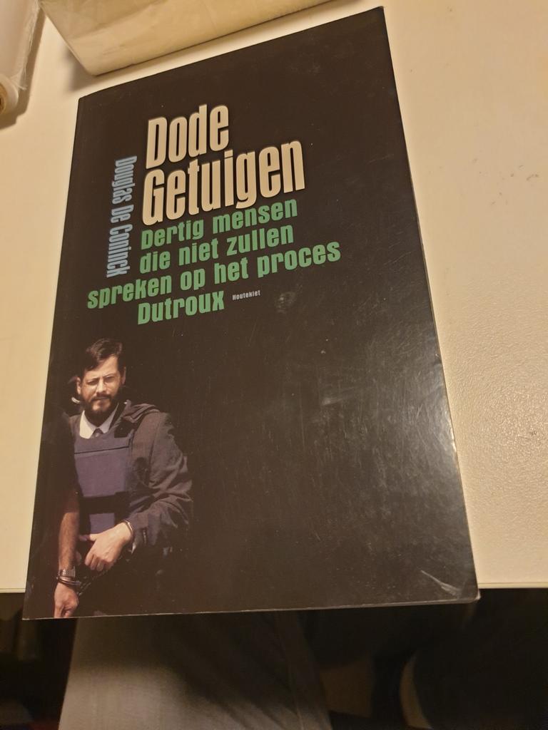 Douglas De Coninck - Dode getuigen VERKOCHT, Livres, Politique & Société, Enlèvement ou Envoi