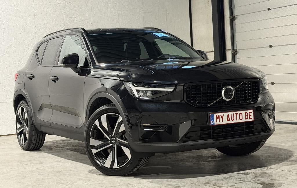**XC40 2.0 B3 MHEV Ultra Dark-garantie 24 MAANDEN **, Auto's, Volvo, Automaat, 4 deurs, 2220 kg, 4 cilinders
