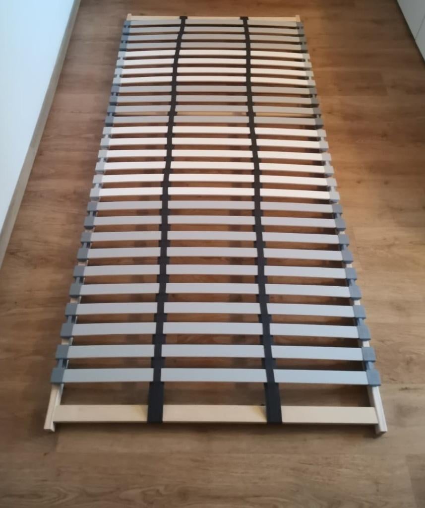 Sommier à lattes LÖNSET, 90 cm, Une personne, Enlèvement, Utilisé