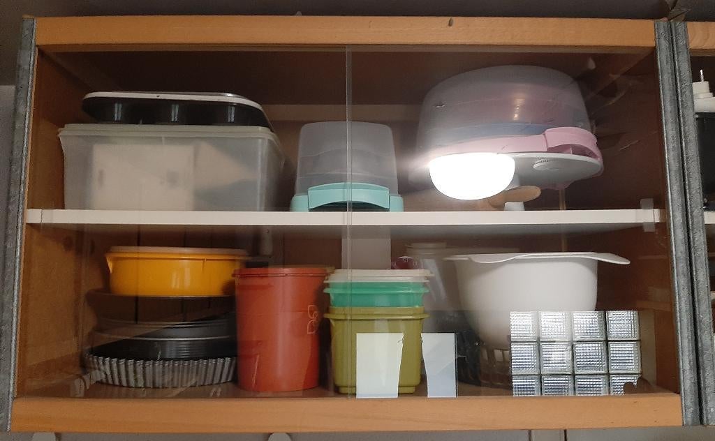 8 glazen KEWLOX deuren 47 cm hoog - kast 90 cm breed, Huis en Inrichting, Kasten | Stellingkasten, Zo goed als nieuw, Ophalen