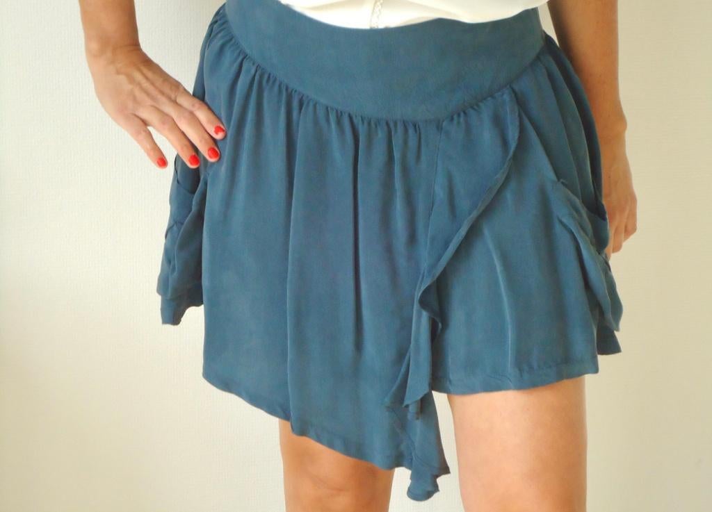 Asymetrische satijnachtige rok, Kleding | Dames, Rokken, Ophalen of Verzenden, Nieuw, Maat 36 (S)