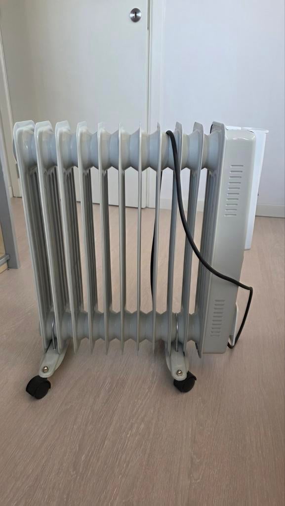 Mobiele electrische olie radiator, ideaal met zonnepanelen, Ophalen, Radiator