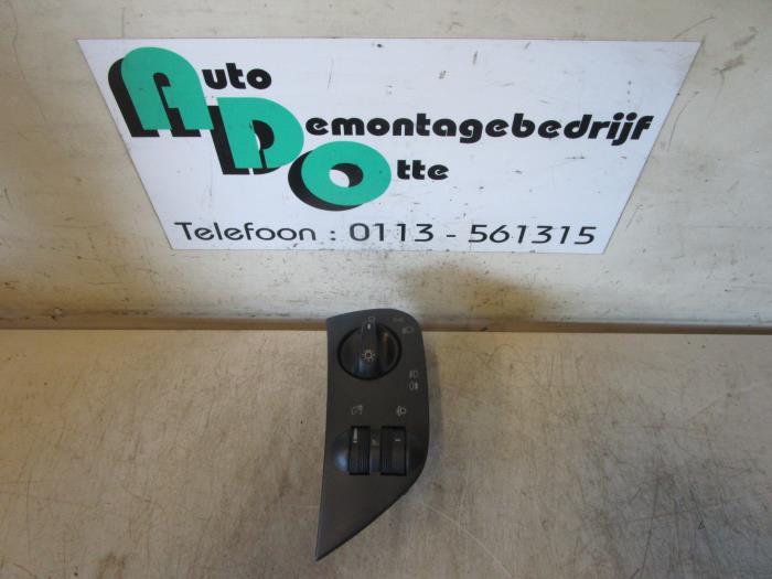 Commutateur lumière d'un Seat Inca, -, 3 mois de garantie, Utilisé, -