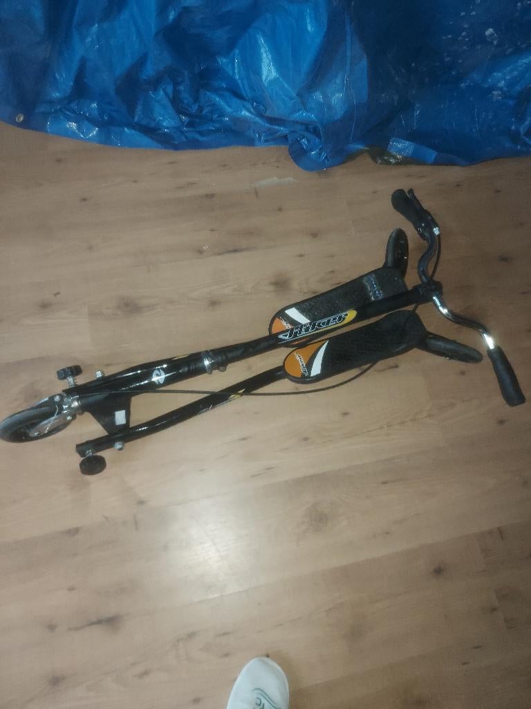 Trottinette, Enlèvement, Comme neuf