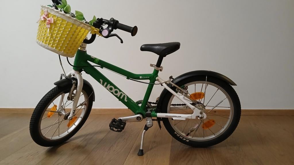 Woom 3 met spatborden, bel, refectoren en fietsstandaard, Fietsen en Brommers, Ophalen