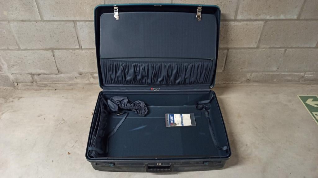 Koffer Delsey, Ophalen