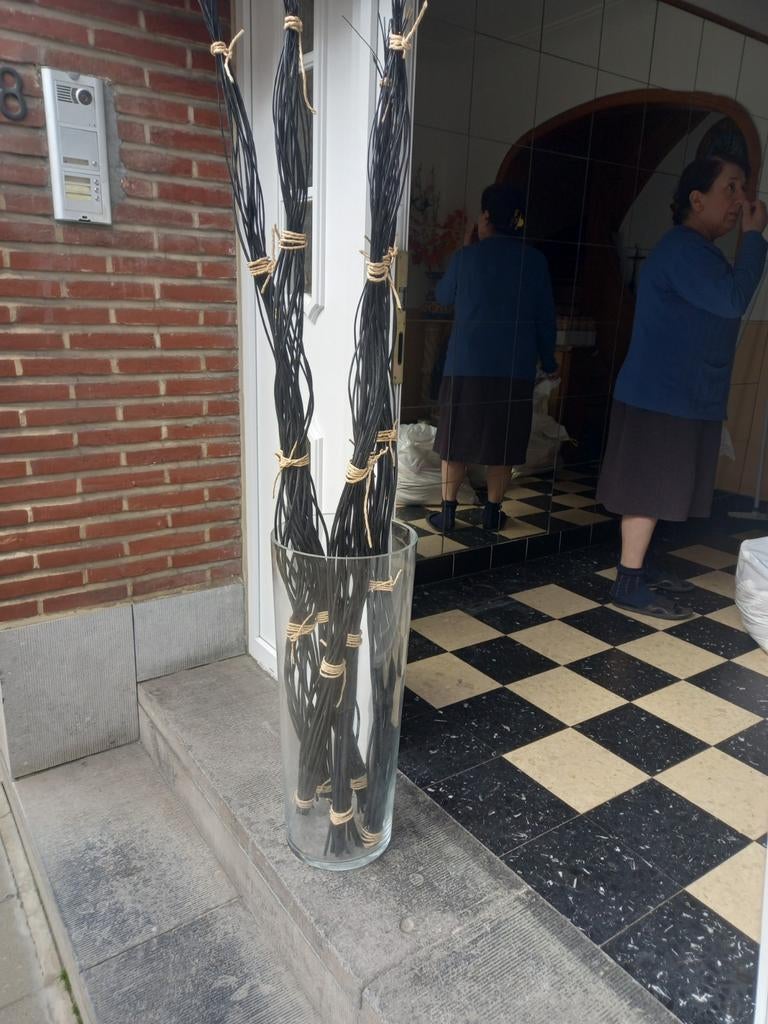 grote glazen vaas 85 cm hoog bij 27 cm diameter, Glas