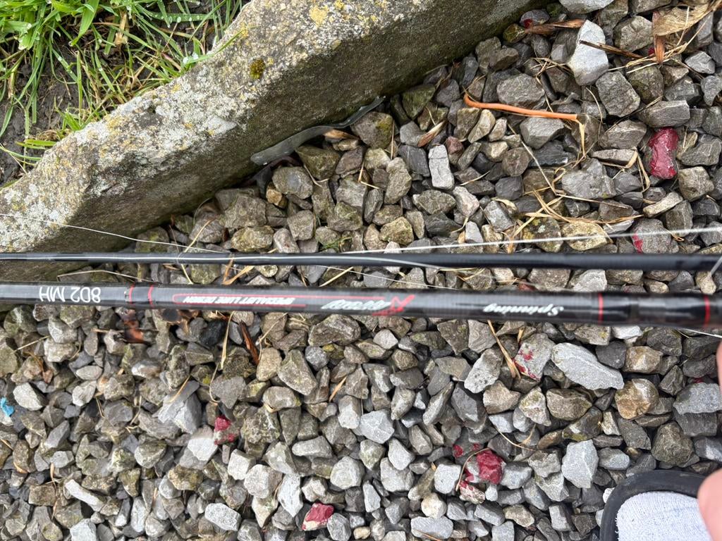 Canne a peche carnassier, Enlèvement ou Envoi, Comme neuf