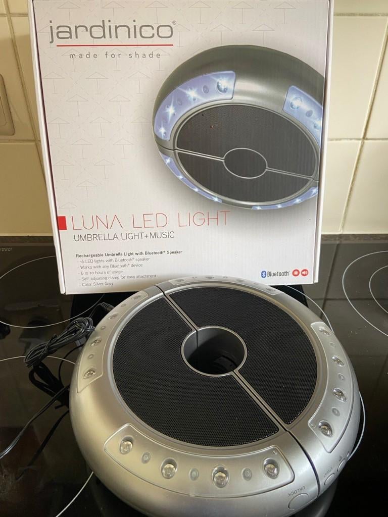 LUIDSPREKER bleutooth voor aan tuinparasol, Audio, Tv en Foto, Ophalen, Nieuw