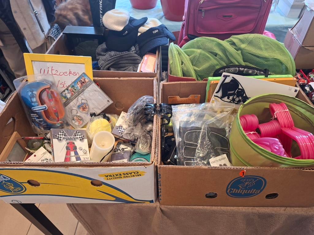 Rommelmarkt 4 dozen  + extra's, Diversen, Rommelmarktspullen, Ophalen