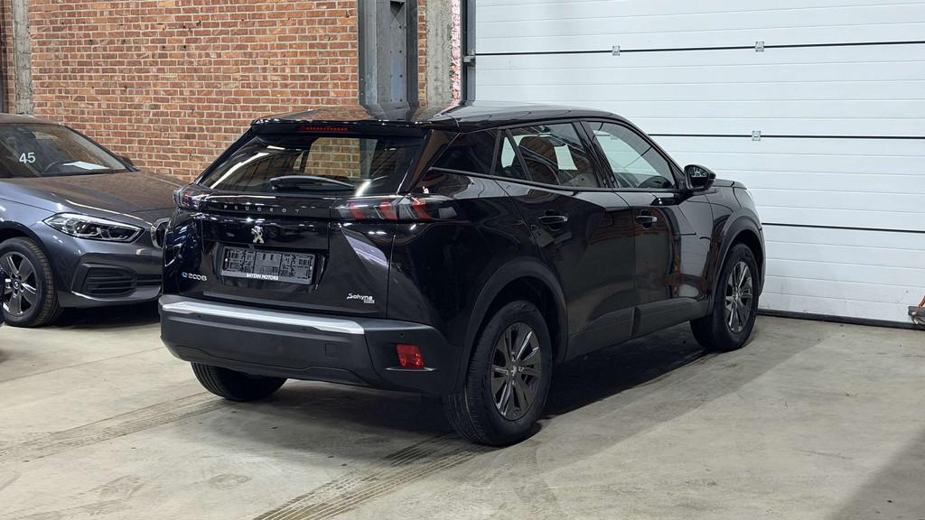 Peugeot 50 kWh Navi CarPlay Camera Elektrische Garantie, Auto's, Automaat, 135 pk, Stof, Zwart