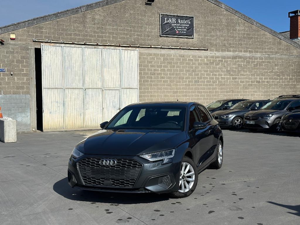 Audi A3 35 Tfsi S Tronic Navi-Pdc-Carplay, Auto's, Stof, 4 cilinders, 5 deurs, https://public.car-pass.be/vhr/745f639f-26a9-497f-8c31-a7910cf6ca02