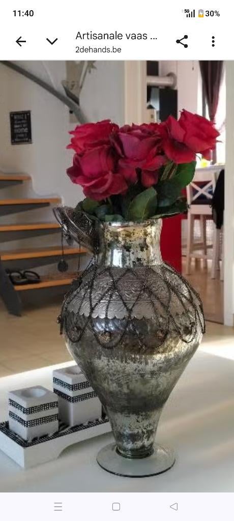 Glazen artisanale vaas met metale afwerking., Autres couleurs, Comme neuf, Verre, Enlèvement