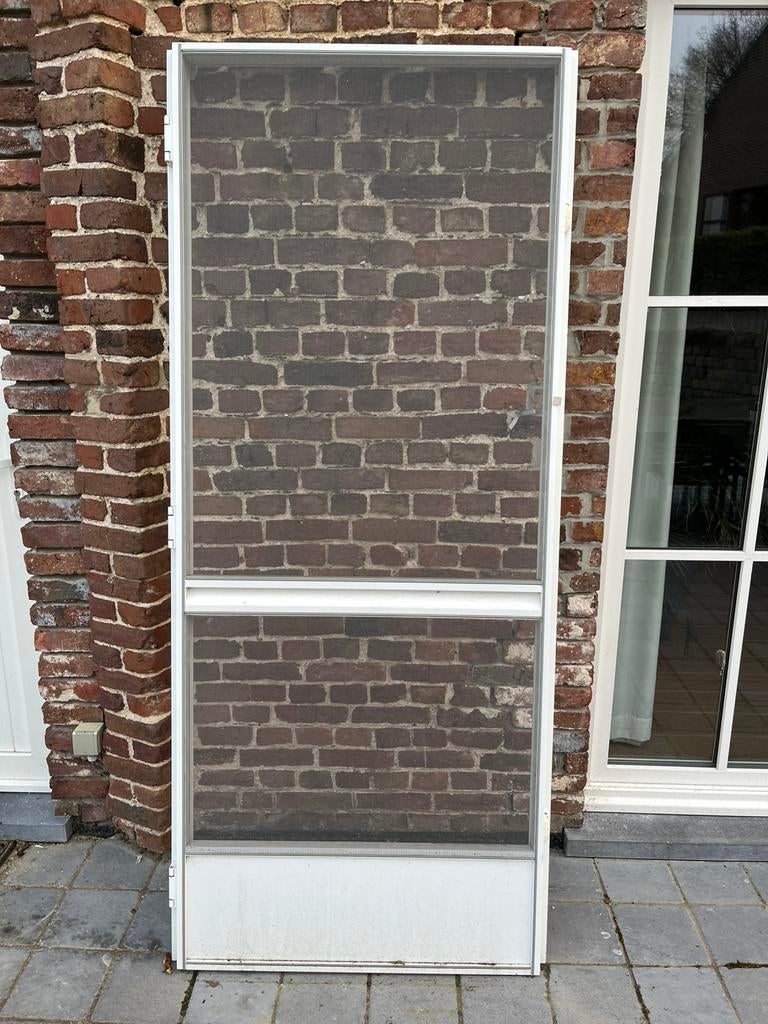 Vliegedeur met kader, Ophalen, Zo goed als nieuw