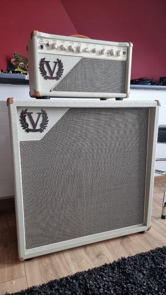 Victory Super Duchess V140 + V412 SD cab in nieuwstaat, Muziek en Instrumenten, Versterkers | Bas en Gitaar, Ophalen, Zo goed als nieuw