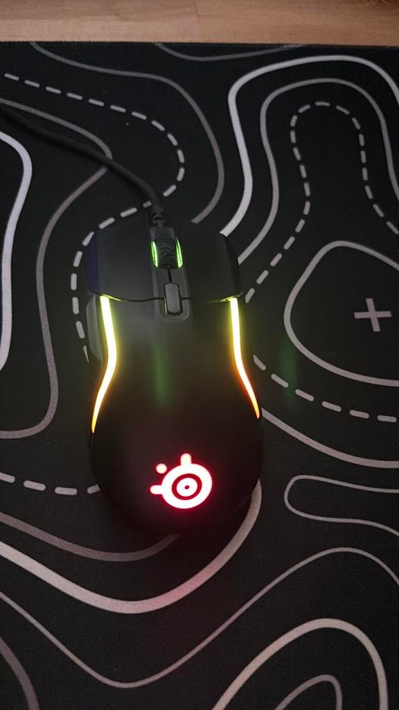Steelseries Rival 5 muis, Computers en Software, Muizen, Rechtshandig, Muis, Ophalen of Verzenden, Zo goed als nieuw