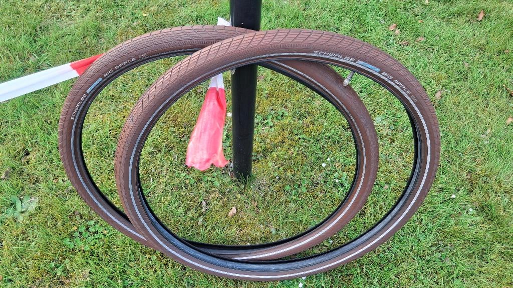 Set 28” SCHWALBE Balloon Big Apple + binnenbanden ALS NIEUW, Fietsen en Brommers, Ophalen, Zo goed als nieuw, Band, Schwalbe balloon big apple fiets buitenband kevlar active line