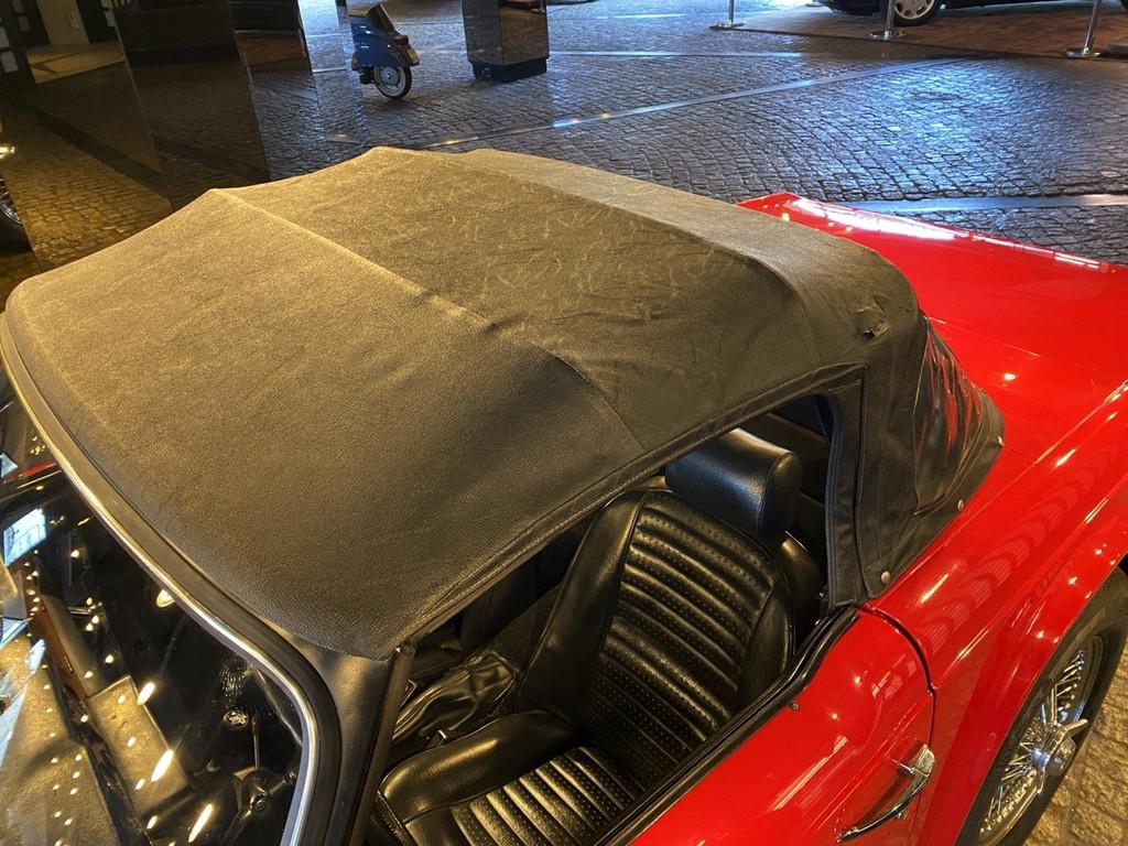 Triumph TR6 (année de construction 1974), Rouge, Achat, 2500 cm³, Entreprise