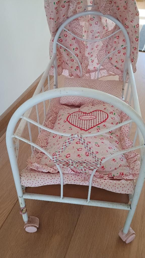 Lit de poupée Corolle en métal TBE, Ophalen