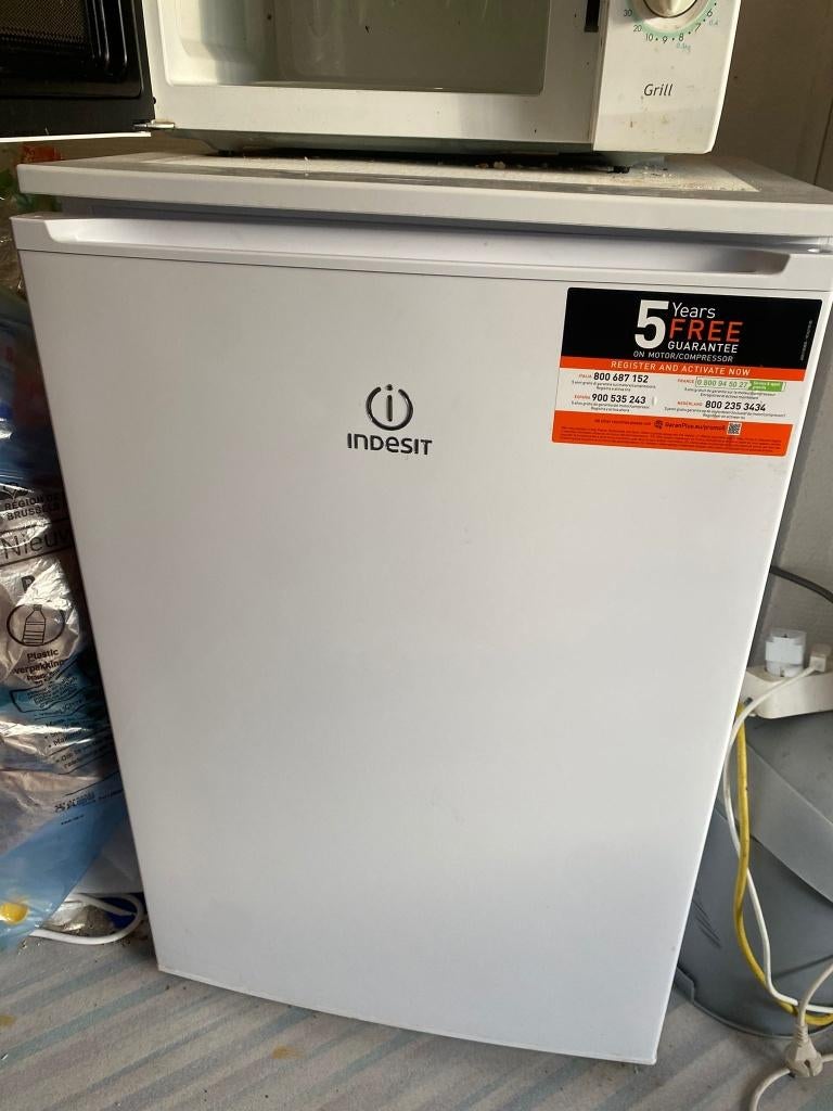 FRIGO/KOELKAST, Elektronische apparatuur, Koelkasten en IJskasten, 75 tot 100 liter, Zo goed als nieuw, Energieklasse A of zuiniger