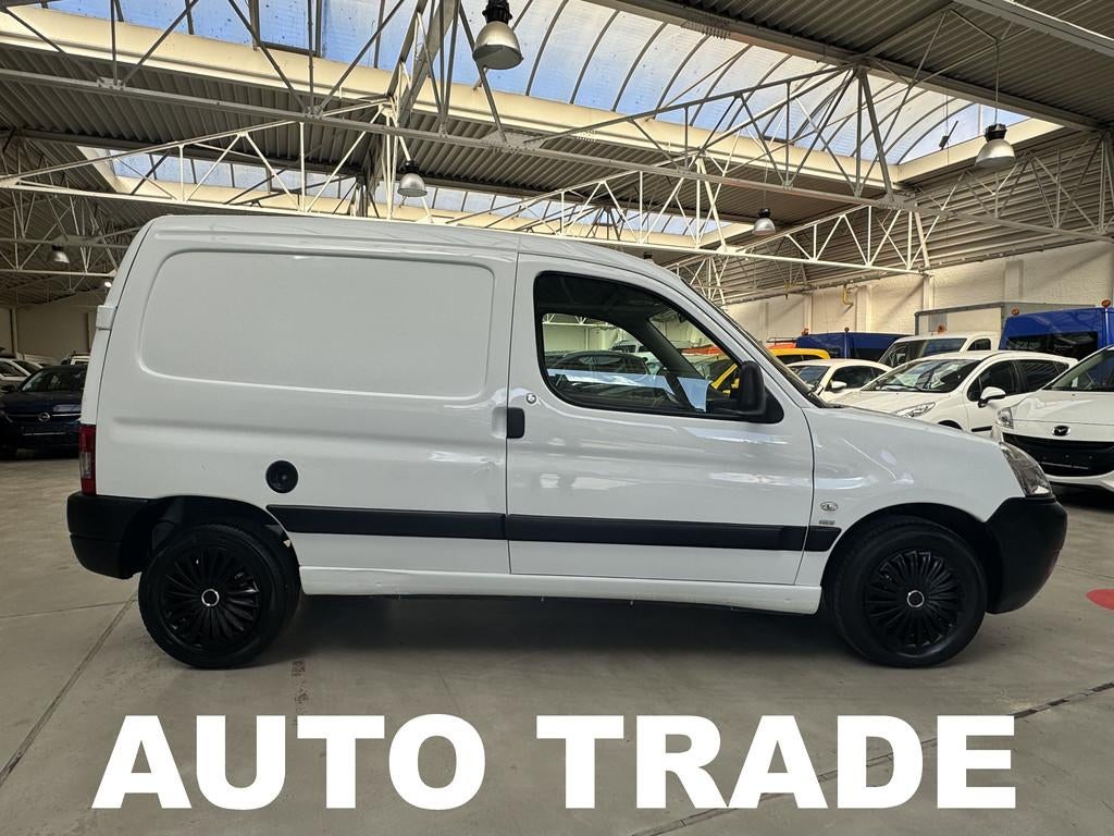 Peugeot Partner 1.6 Diesel | Lichte vracht | 1j Garantie | C, Voorwielaandrijving, Zwart, Wit, Bedrijf