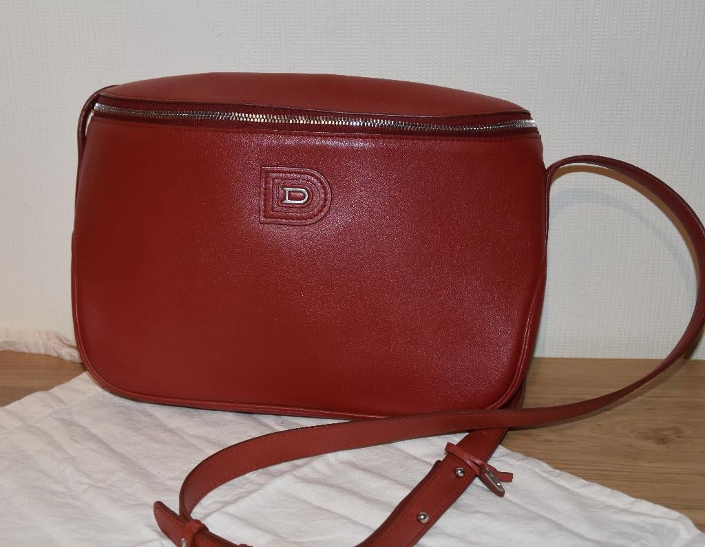Delvaux Macao GM in warm rood met zilveren hardware, Enlèvement, Comme neuf, Rouge, Sac à bandoulière