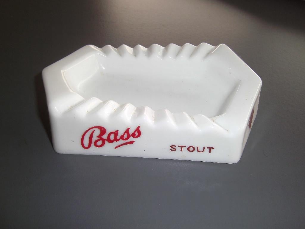 Vintage asbak van opalineglas „DOVERBEL” 18 x 11 x 4 cm, Ophalen