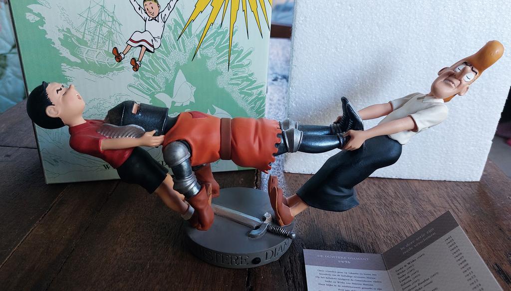 Suske en Wiske - Beeldje De duistere diamant, Enlèvement ou Envoi, Bob et Bobette, Neuf, Statue ou Figurine