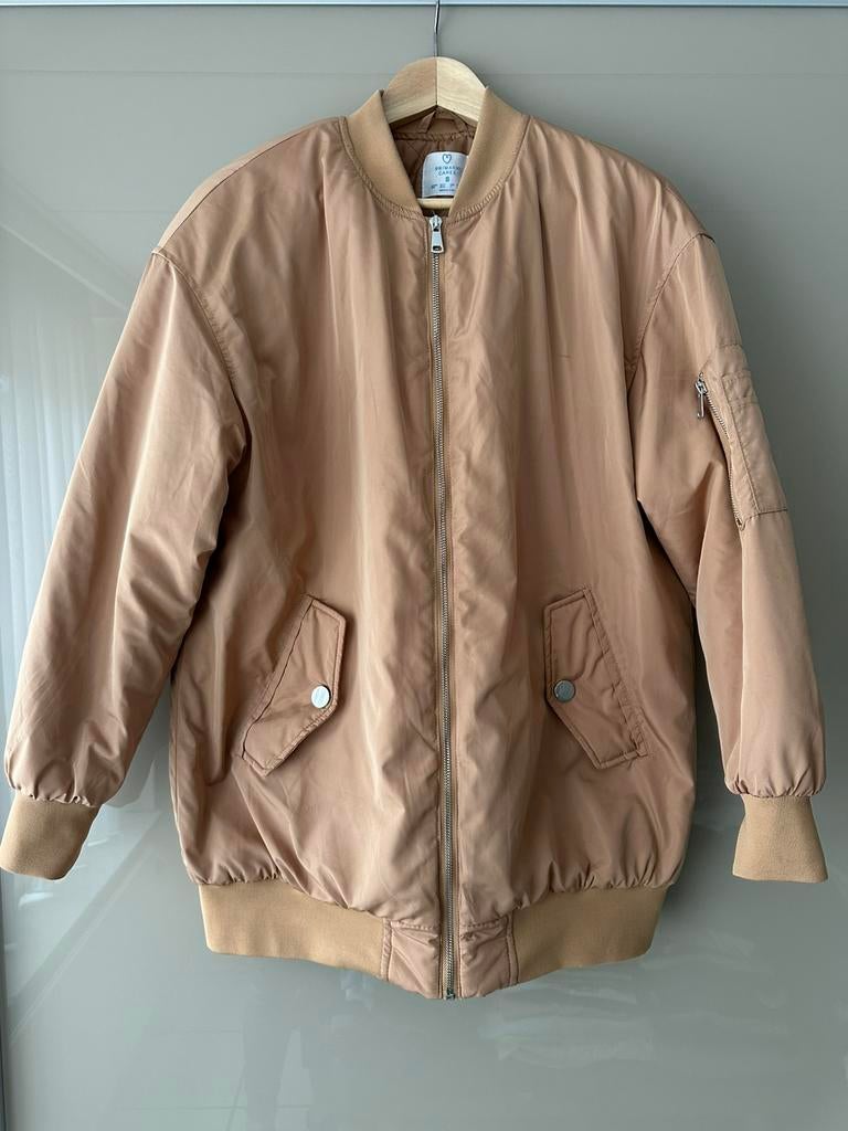 Bomberjacket in absolute nieuwstaat, Beige, Ophalen of Verzenden, Zo goed als nieuw, Maat 46 (S) of kleiner