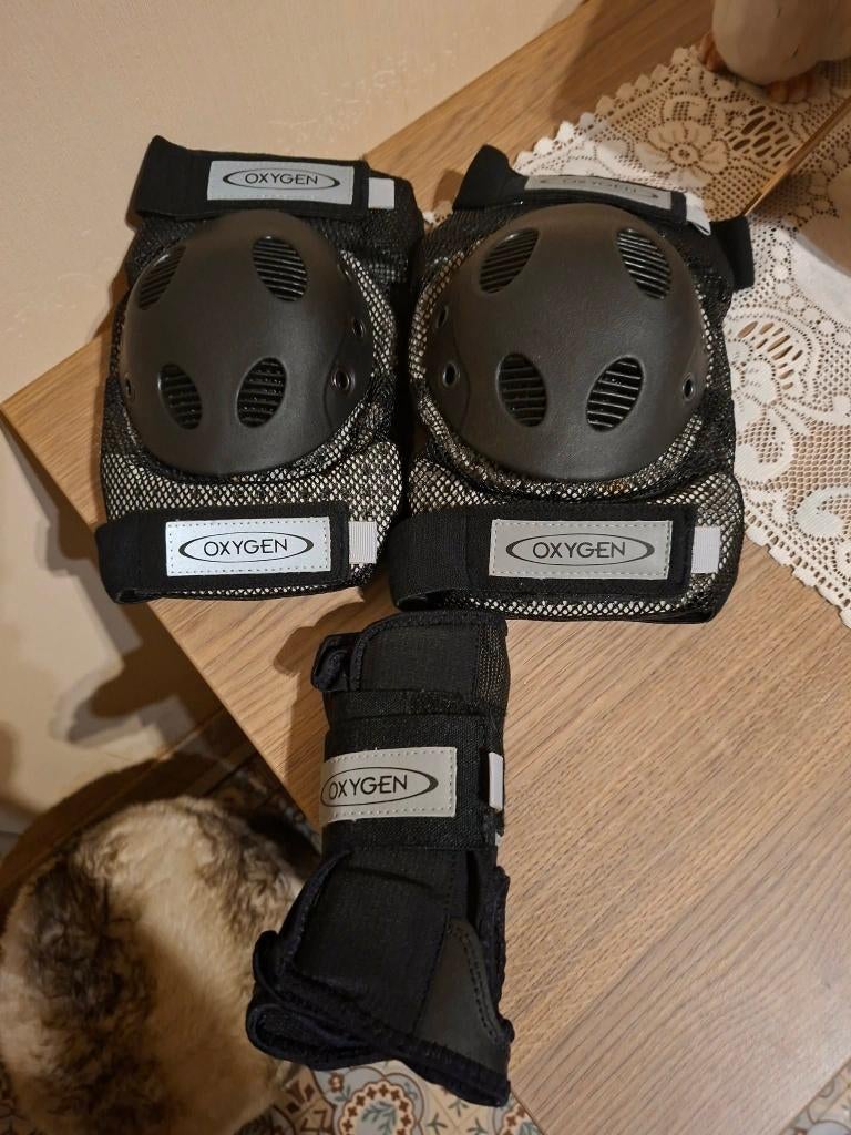Knie- en polsbeschermers / Oxygen, Sports & Fitness, Skateboard, Enlèvement ou Envoi, Protection