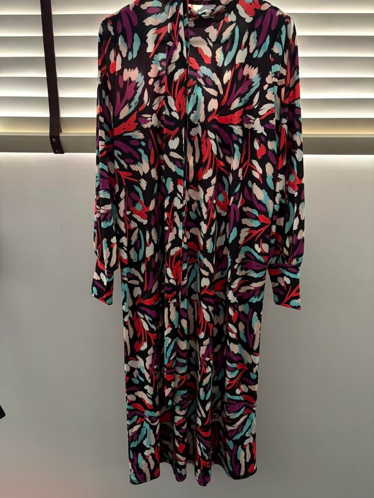 Lange jurk van Essentiel, Kleding | Dames, Jurken, Overige kleuren, Ophalen of Verzenden, Zo goed als nieuw, Essentiel Antwerp