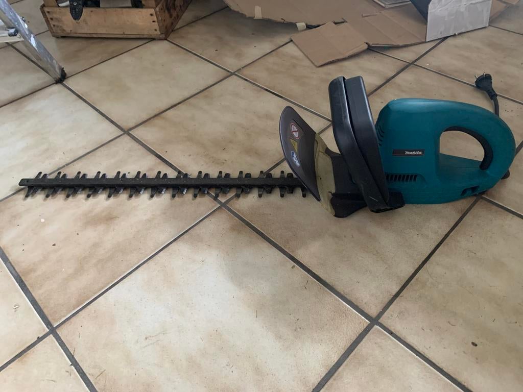Heggenschaar Makita 55 cm 220 V, Ophalen of Verzenden, Zo goed als nieuw