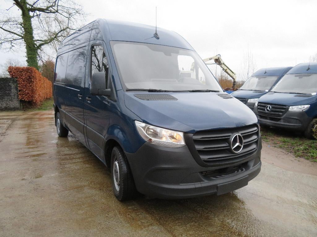 Mercedes-Benz Sprinter 311CDi - FWD - 27.414km - A2H2 - 2019, Voorwielaandrijving, Stof, Blauw, Mercedes-Benz