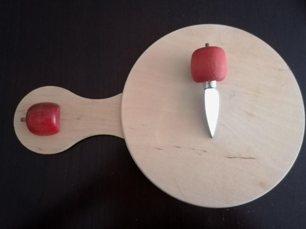 Planche à fromage 22 cm avec petit couteau, Neuf, Uni, Enlèvement, Autres types