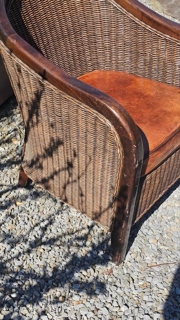 Beau fauteuil vintage,osier et assise en cuir, Enlèvement, Comme neuf, Bois