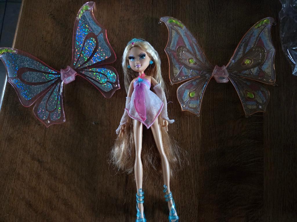 Winx enchantix Flora, Kinderen en Baby's, Speelgoed | Poppen, Ophalen of Verzenden, Zo goed als nieuw, Overige typen