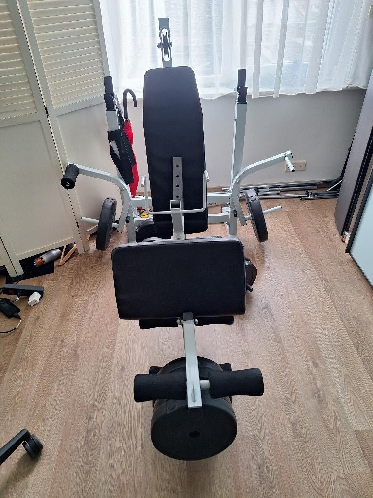 Banc de fitness avec tous les accessoires, Enlèvement, Comme neuf, Bras, Centrale électrique